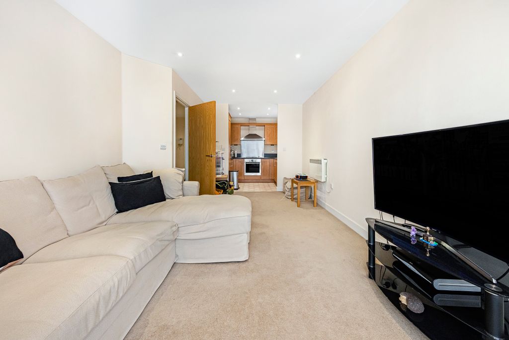 Additional image 4 of 2 bed flat for saleCarmichael Avenue, Greenhithe DA9