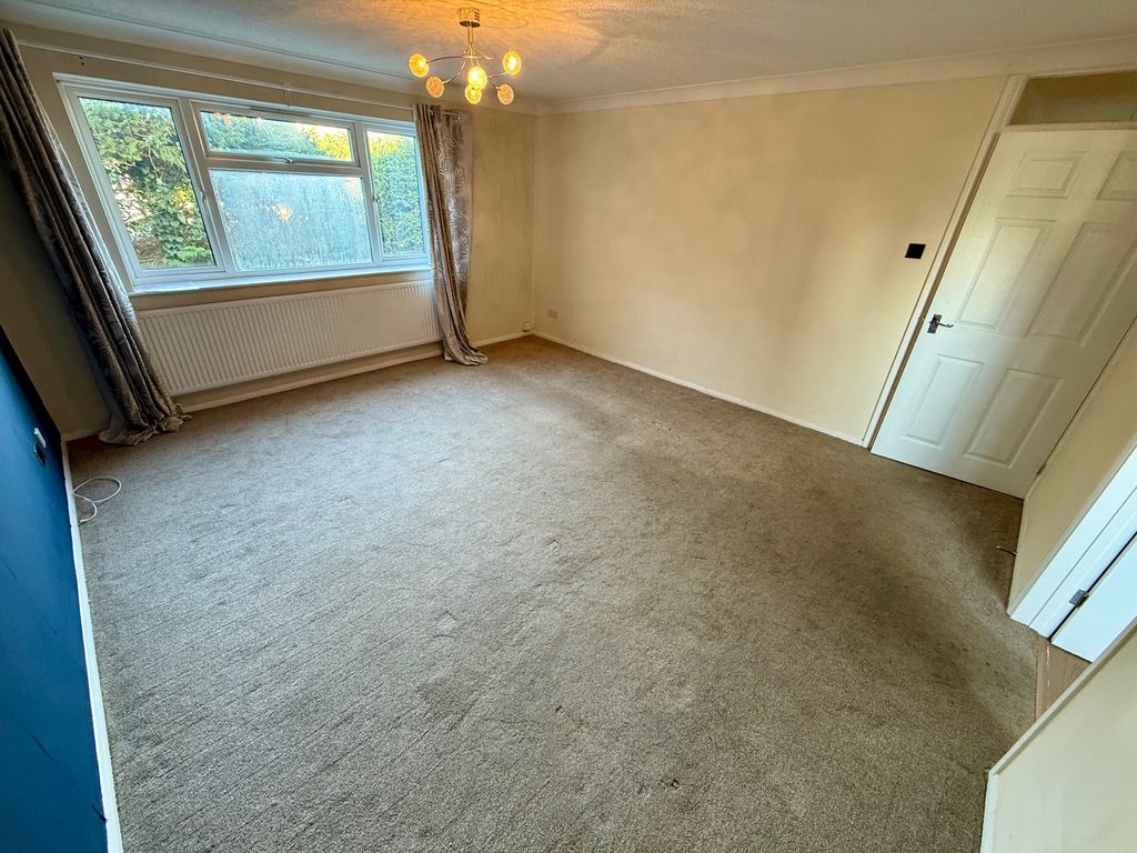 Property photo 2 of 8 Image