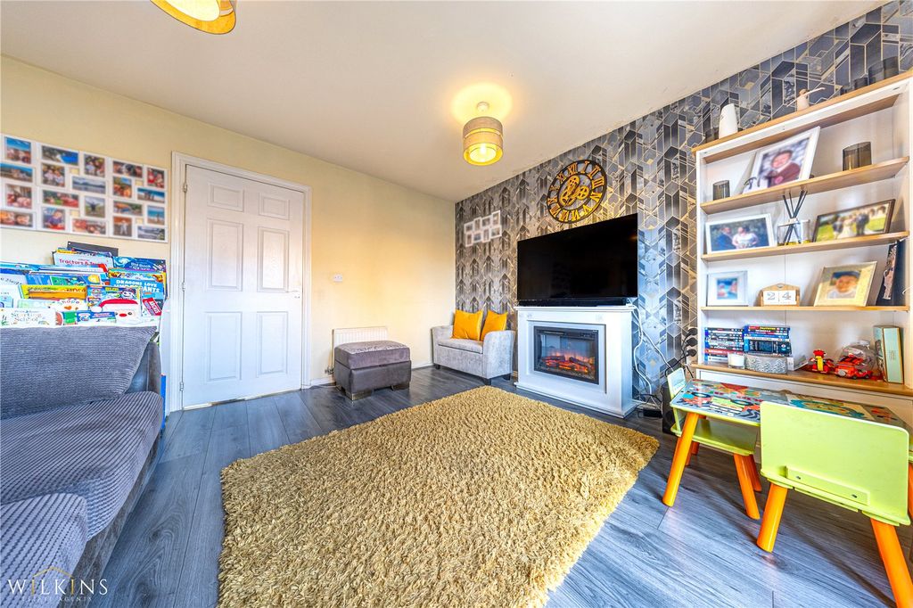 Property photo 2 of 27 Picture No. 19