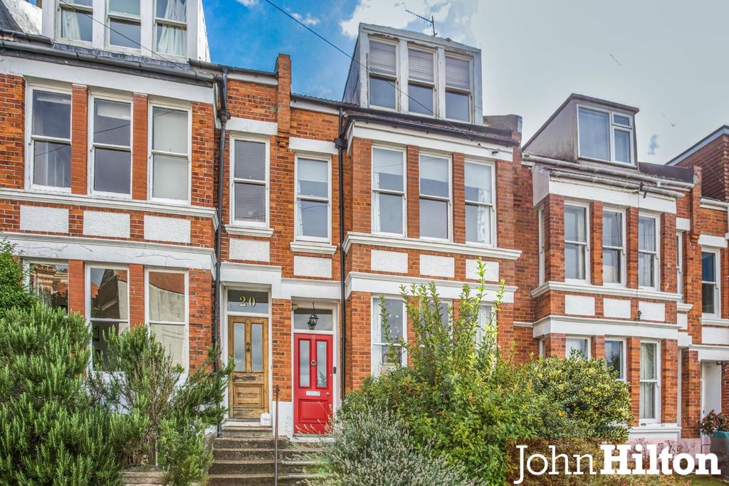 Property photo 1 of 25 Queens Park Rise3.Jpg
