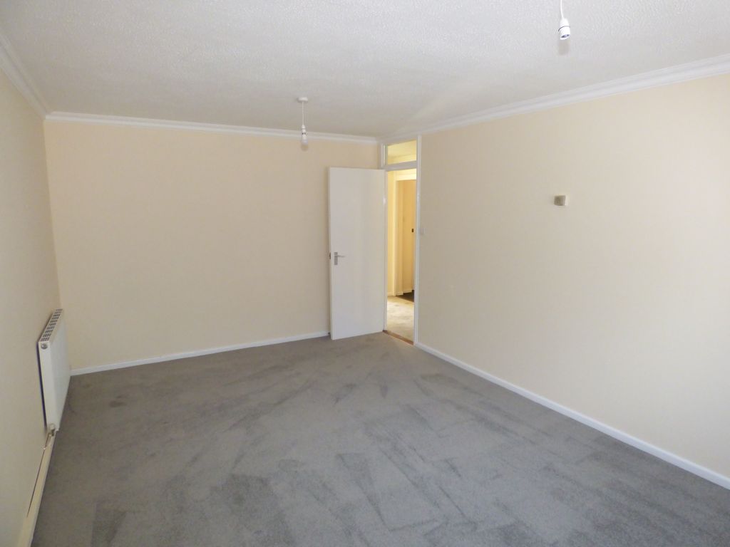 Property photo 2 of 15 Living Room