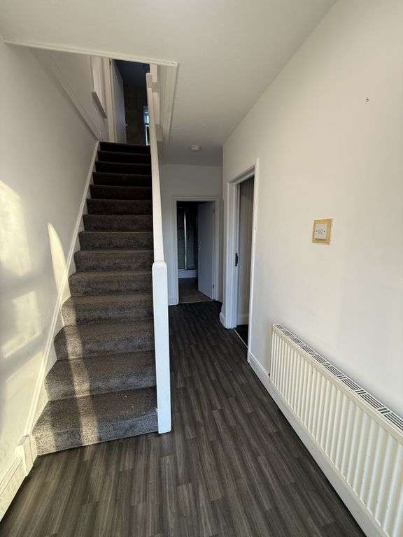 Property photo 2 of 11 Tempimagecqd42G