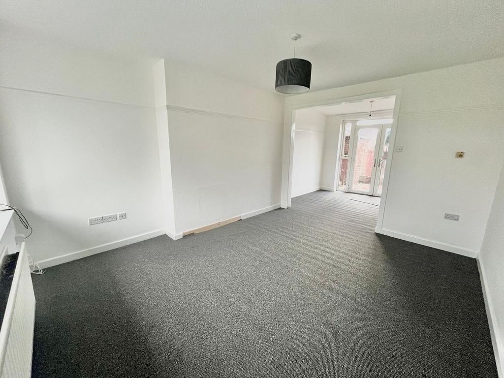 Property photo 3 of 14 7-Hr-12.Jpg