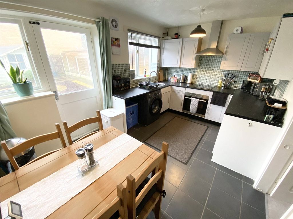 Property photo 2 of 11 Picture No. 07