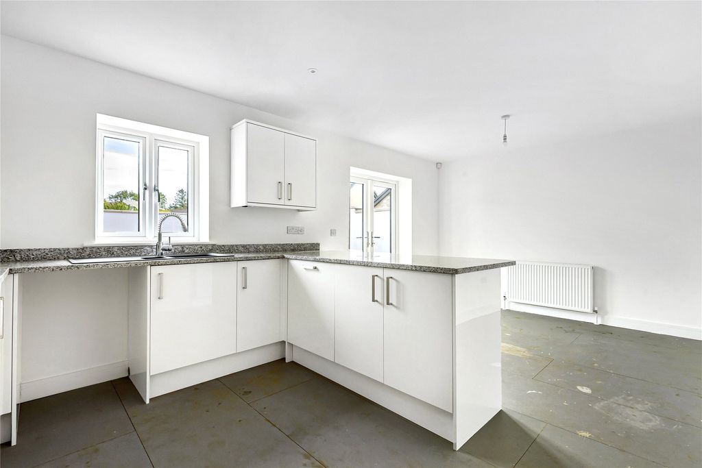 Property photo 2 of 12 Helford Example