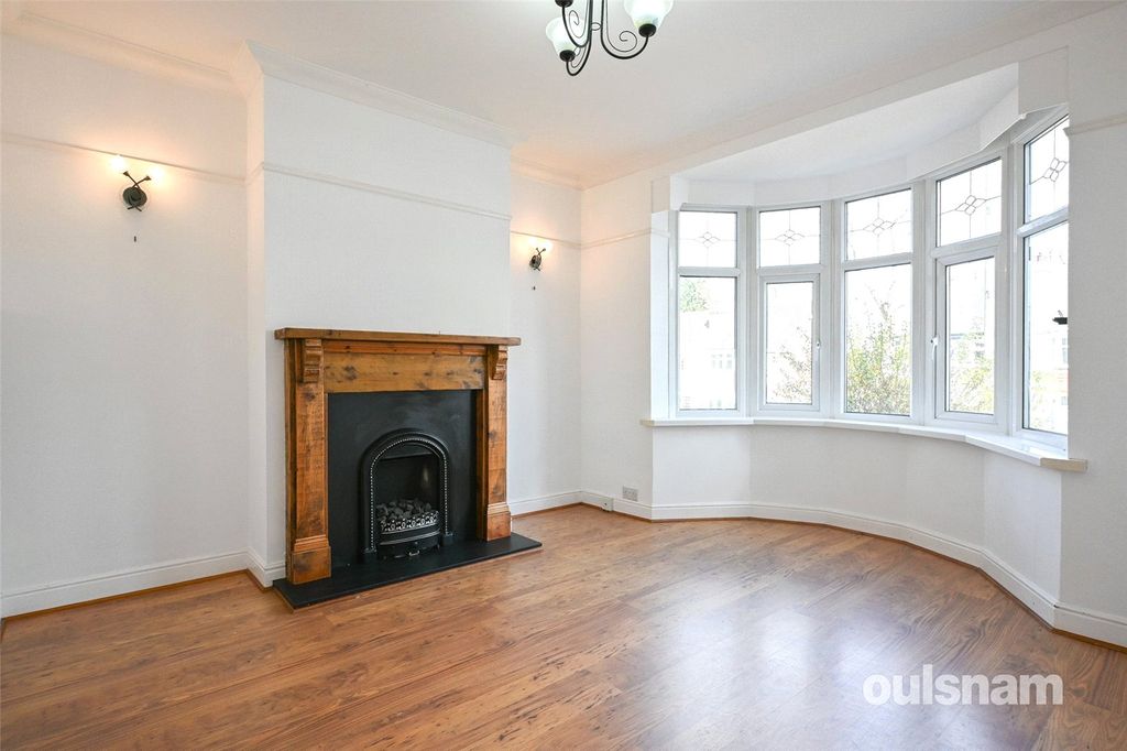 Property photo 2 of 29 Picture No. 13
