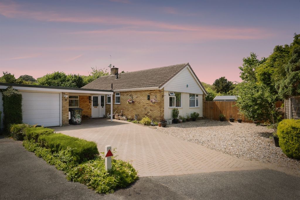 Property photo 1 of 18