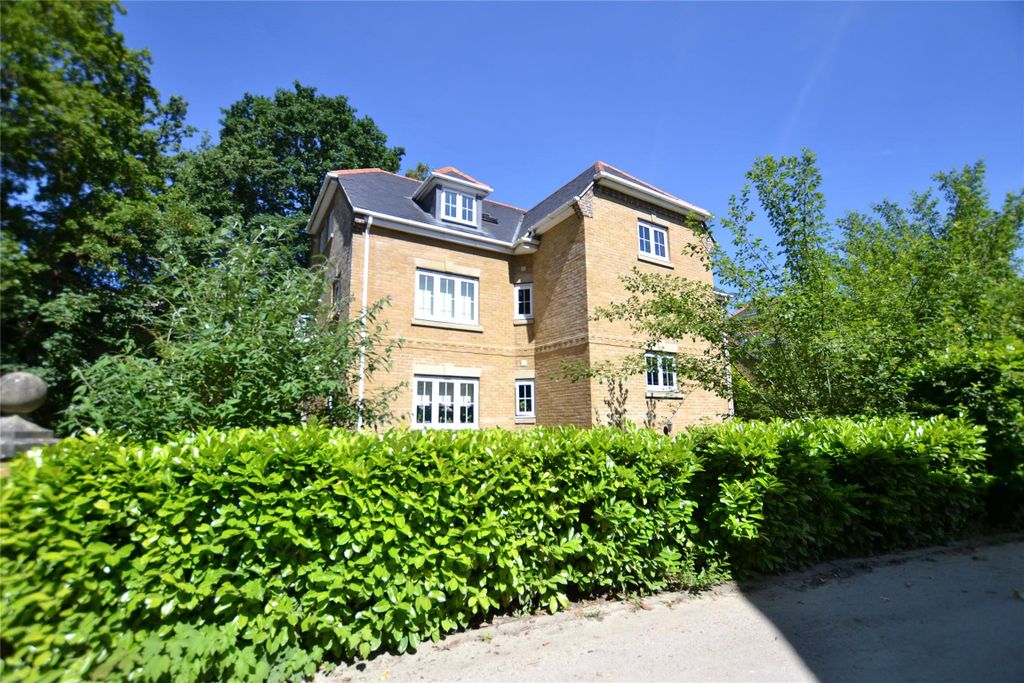 Property photo 1 of 9 Front View