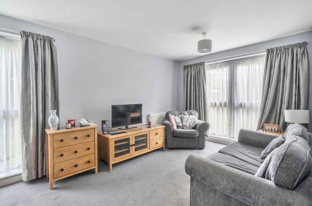 Property photo 2 of 20 1464753-19-6A0d7E...