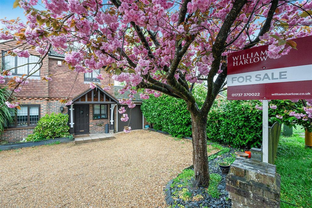Property photo 1 of 24 Reigate Road, 500 (2).Jpg