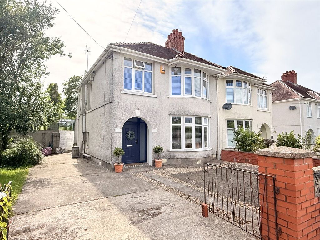 Property photo 2 of 24 Picture No. 23