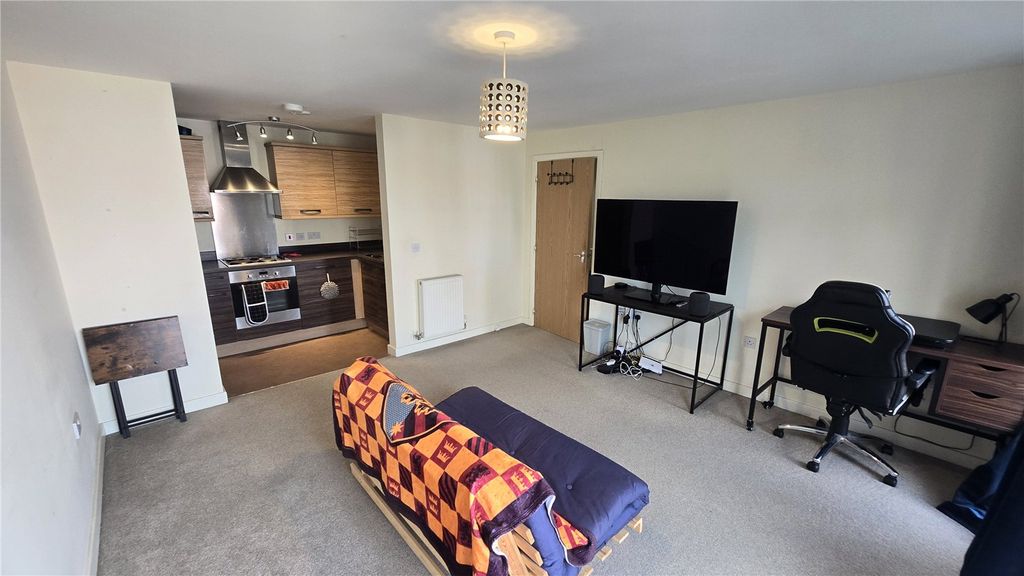 Property photo 3 of 7 Picture No. 13