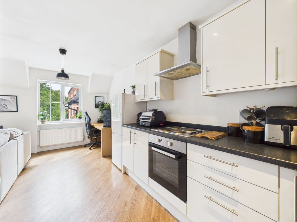 Property photo 2 of 14 Kitchen Area
