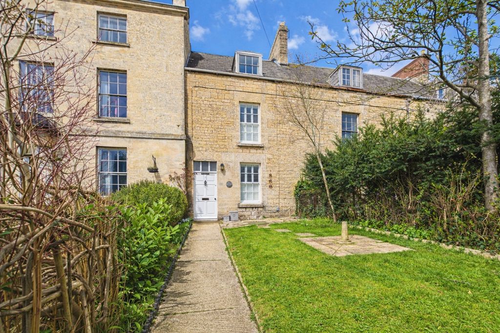 Property photo 1 of 16 Chatgpt Image Mar 16, 2026, 09_00_40 Am