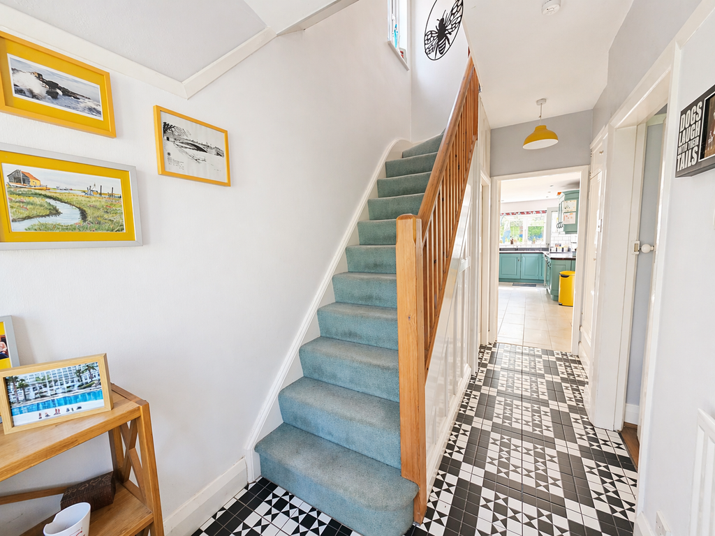 Property photo 2 of 26