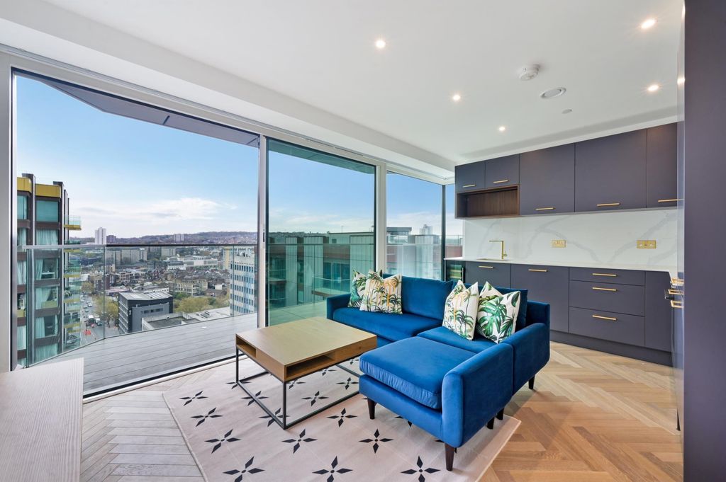 Property photo 1 of 13