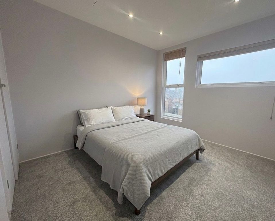 Property photo 3 of 7 Photo 5