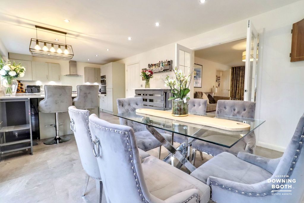 Property photo 2 of 29