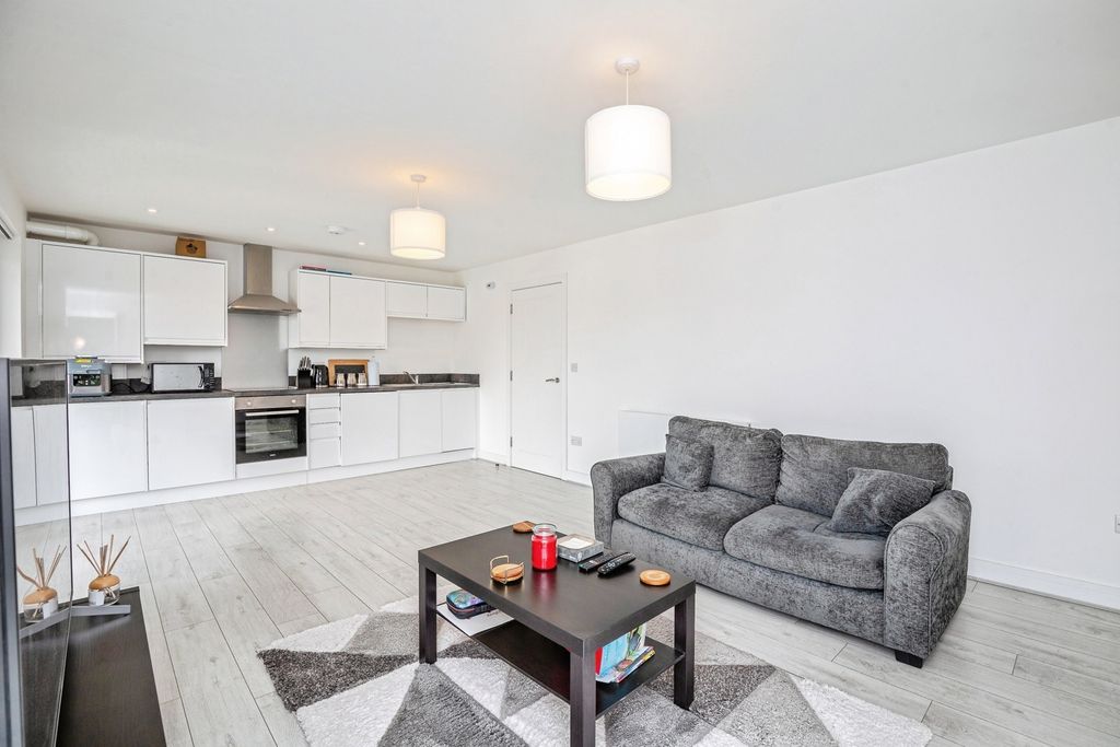 Property photo 1 of 15 Pbox-Img.Jpg