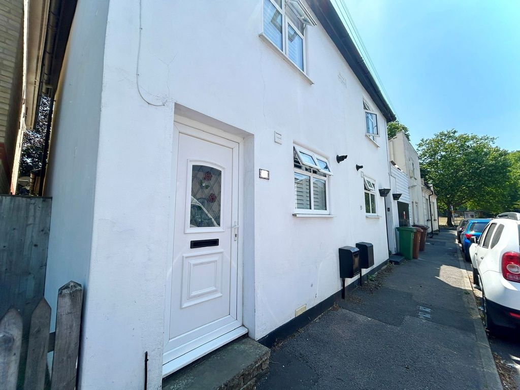 Property photo 1 of 13