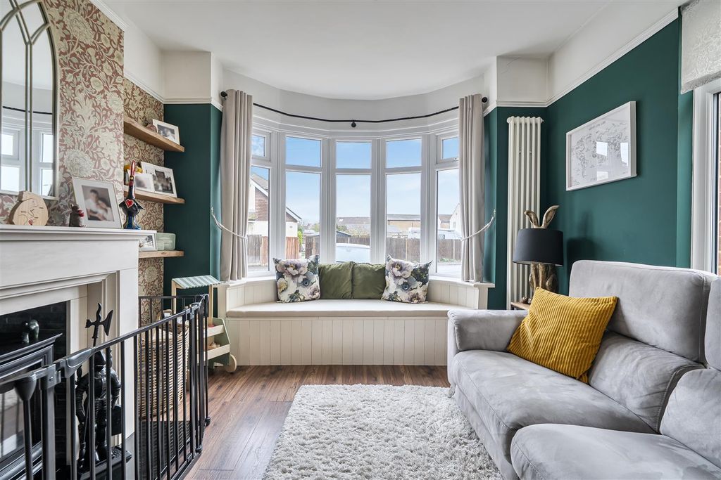 Property photo 1 of 20 1421518-12-69A176Ffea0c3.Jpg