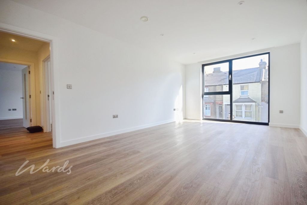 Property photo 3 of 16 William 6 Bed 1 Use