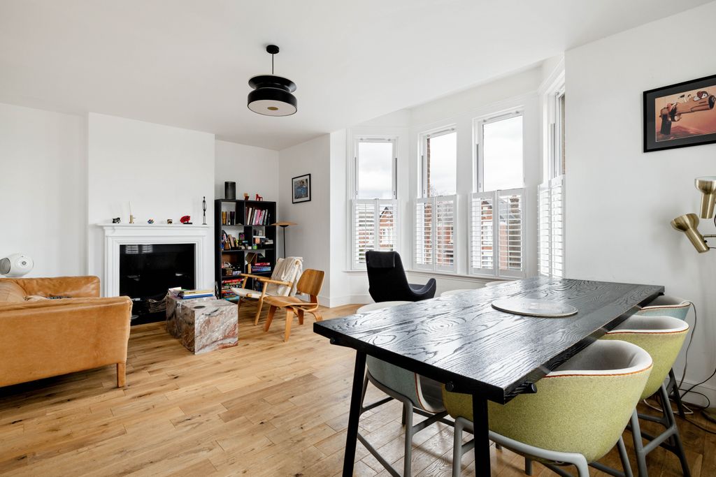 Property photo 2 of 16 918A2493