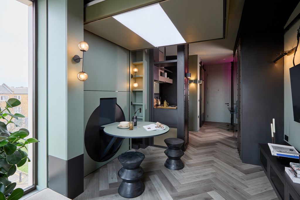 Property photo 3 of 6