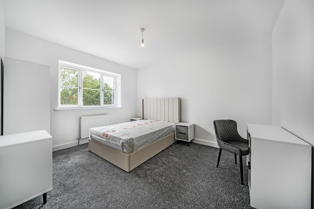 Property photo 3 of 12 Bedroom