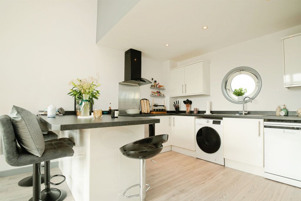 Additional image 6 of 2 bed flat for saleVictoria Wharf, Cardiff CF11