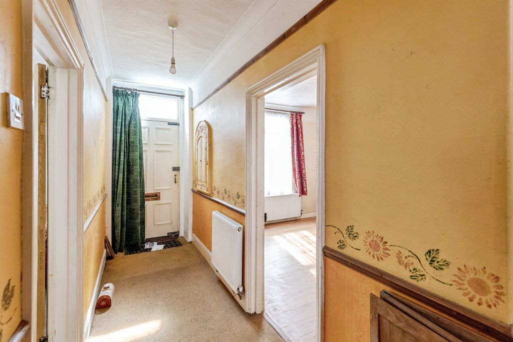 Property photo 3 of 21