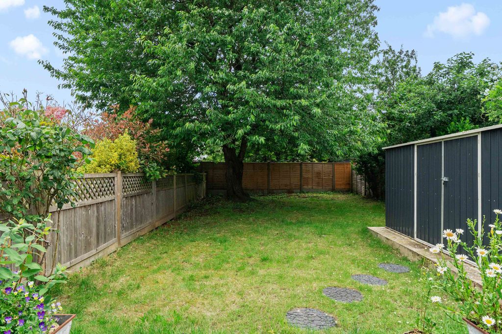 Property photo 3 of 18 Photo 2