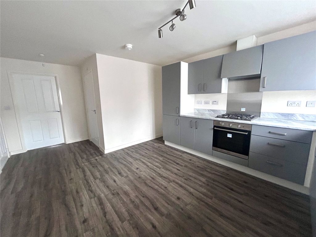 Property photo 3 of 11 Kitchen Diner