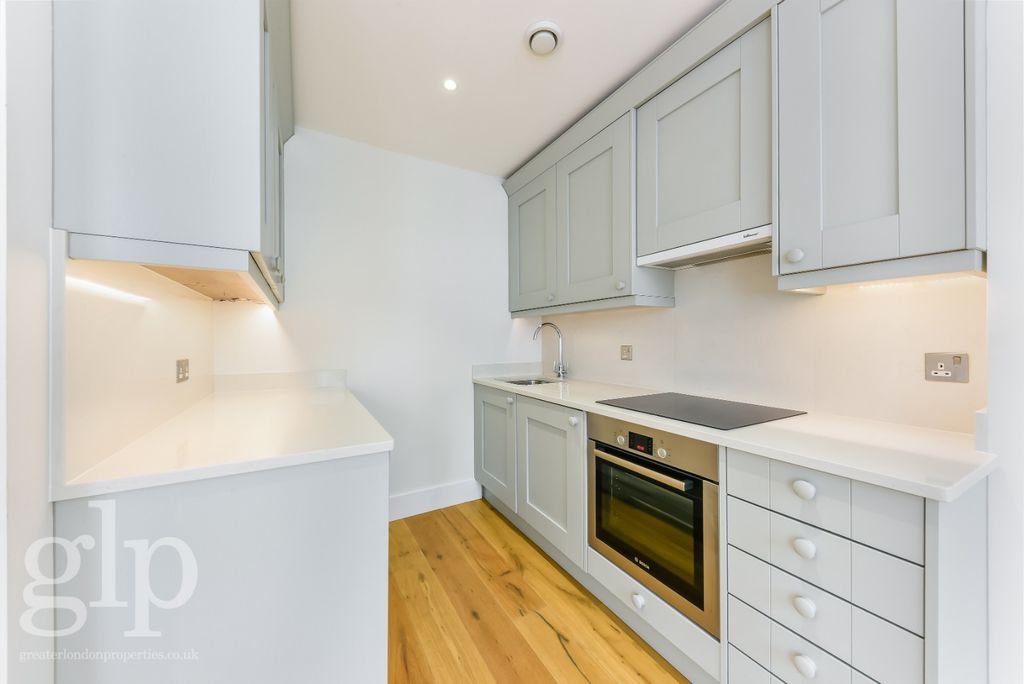 Property photo 2 of 14 4261281
