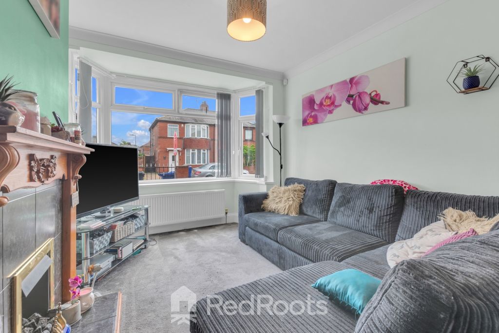 Property photo 2 of 17 4300572
