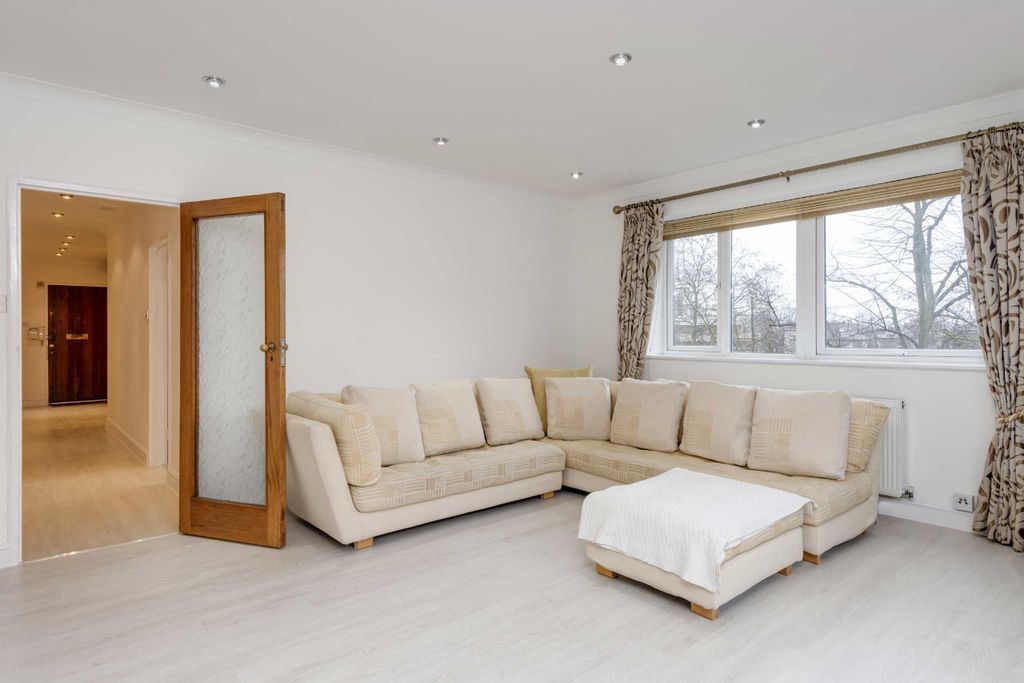 Property photo 2 of 14 Photo