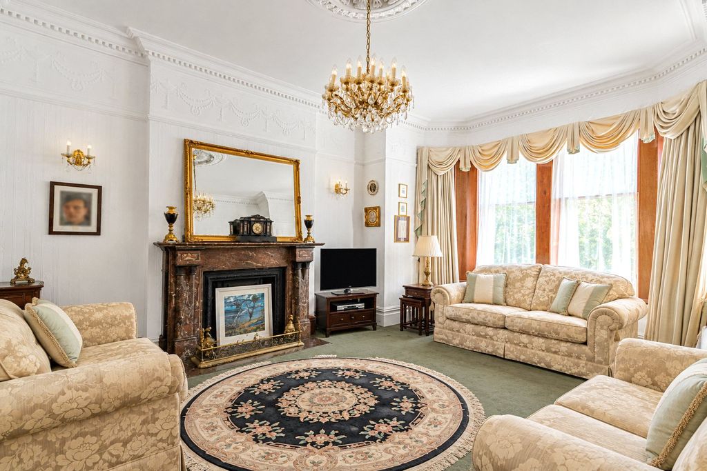 Property photo 2 of 34 Reception Room