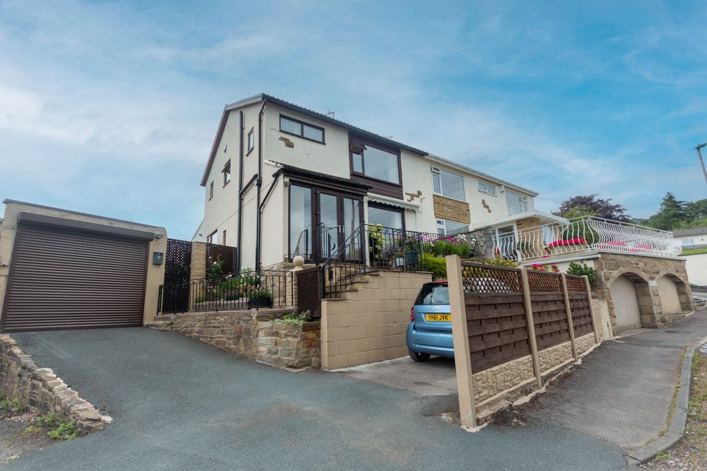Property photo 1 of 19 Picture No. 04