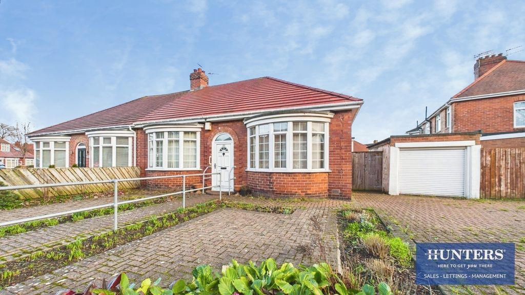 Property photo 1 of 18 External