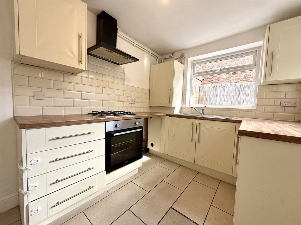 Property photo 3 of 17 Picture No. 07