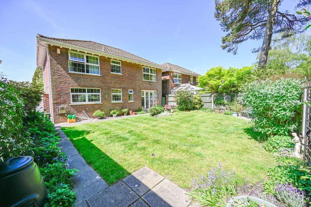 Property photo 2 of 24