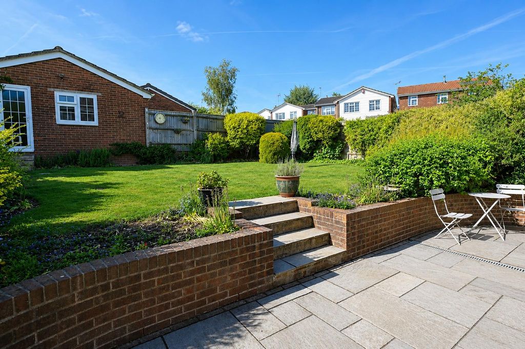 Property photo 2 of 23 Garden ( Double Garage To Rear)