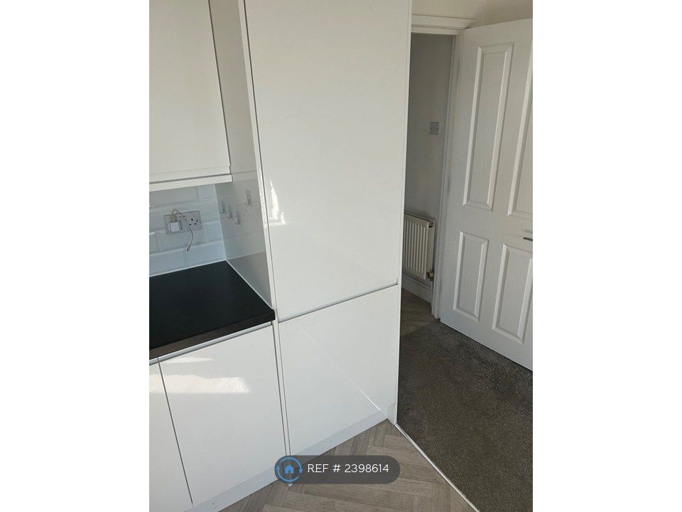 Property photo 3 of 29