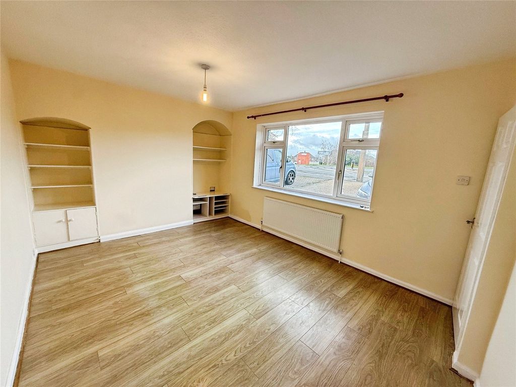 Property photo 2 of 10 Picture No. 16