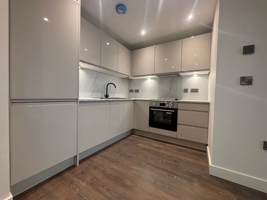 Property photo 3 of 7 Image