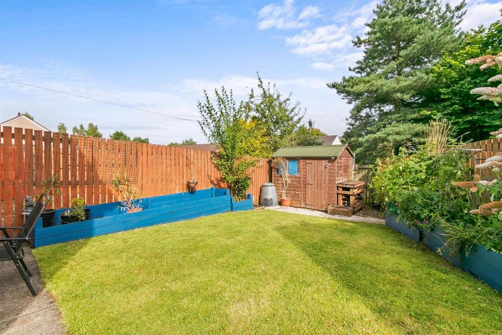 Property photo 2 of 23