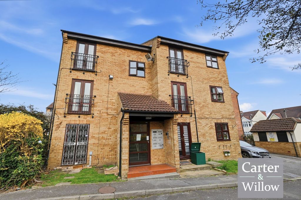 Property photo 1 of 10