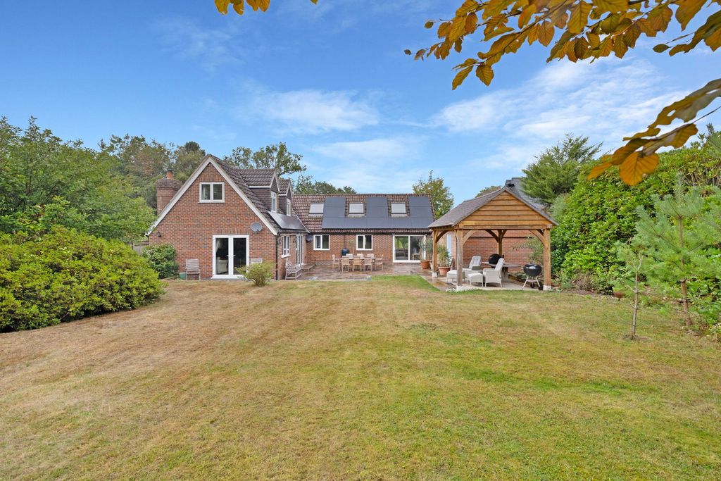Property photo 1 of 24