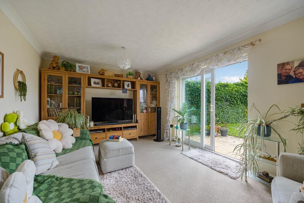 Property photo 2 of 12