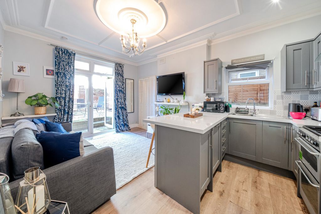 Property photo 1 of 9 1523573-14-6Ab156...